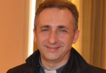 L’Italia riparte ma il nuovo Decreto tiene ancora le Chiese chiuse | Don Stefano Salucci